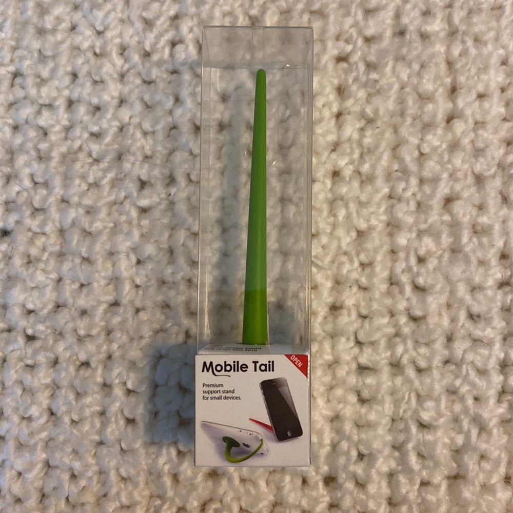Design Ideas Green Mobile Tail Support Stand for Mobile Phone and Small Devices
